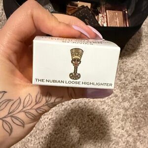Juvia's Place Nubian Loose Highlighter